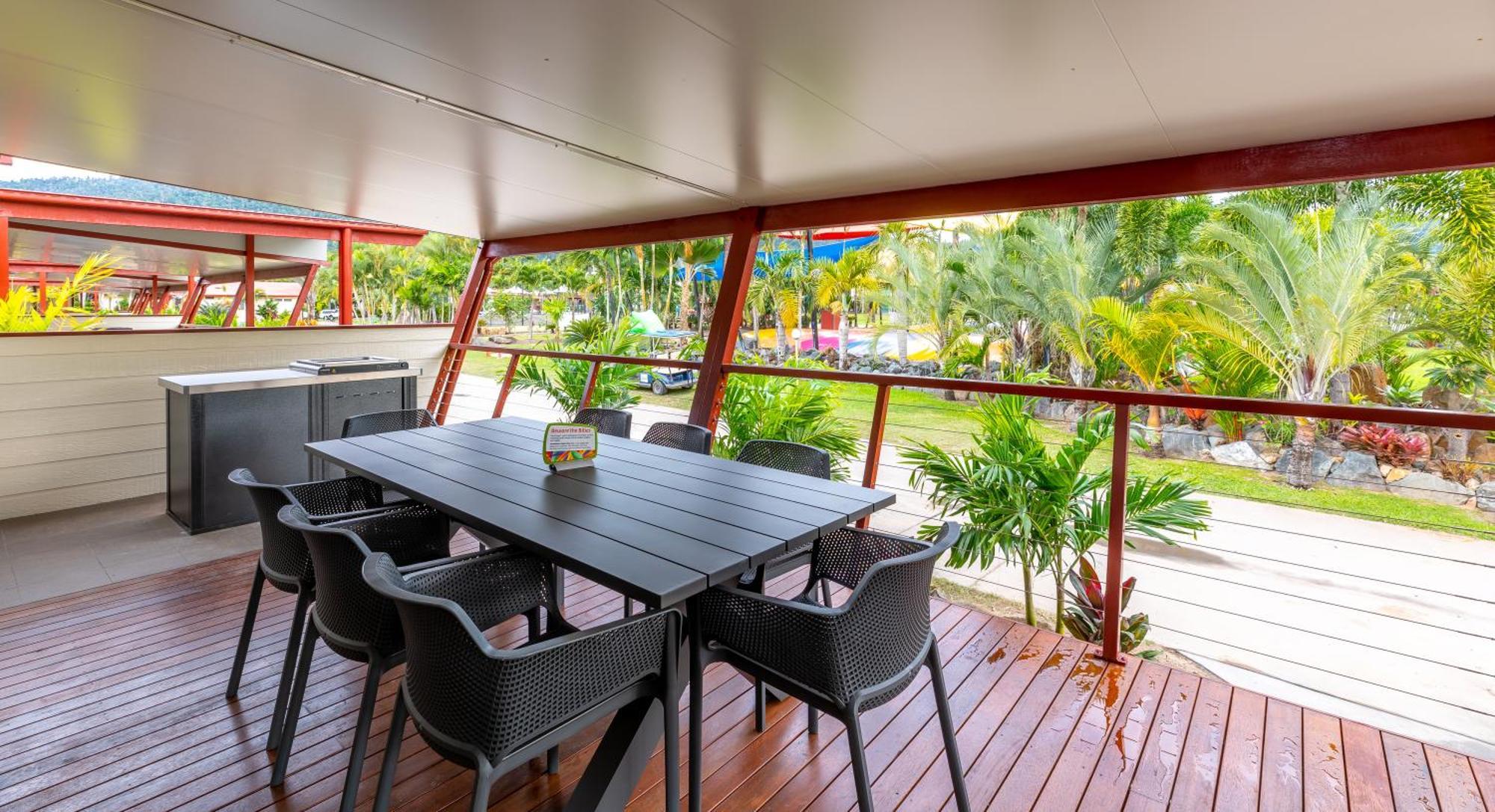 Big4 Adventure Whitsunday Resort Airlie Beach Esterno foto