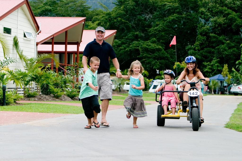 Big4 Adventure Whitsunday Resort Airlie Beach Esterno foto